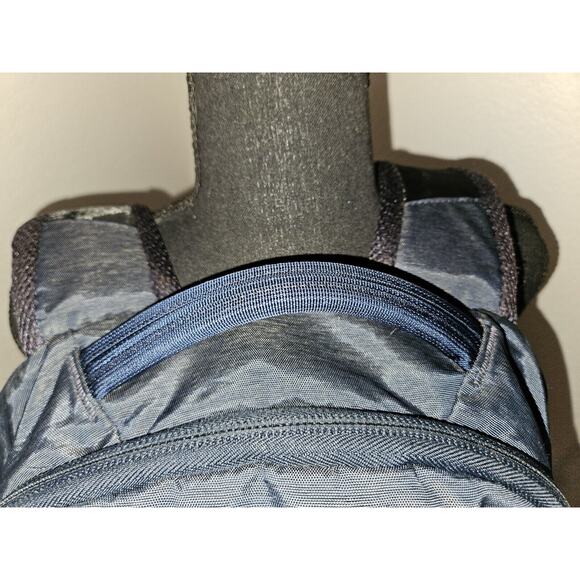 The North Face Vault Backpack NF0A3KV9 Blue School Work Hiking - Picture 4 of 13